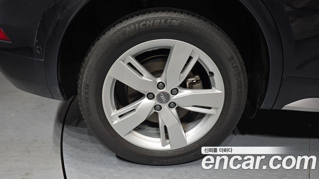 Audi Q5 (FY) 40 TDI Quattro Premium 2020 — фото 5
