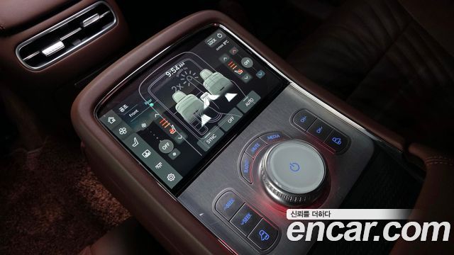 Genesis G90 (RS4) Gasoline 3.5 Turbo AWD 2022 — фото 18