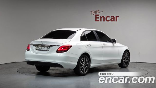 Mercedes-Benz C-Class (W205) C200 2020 — фото 2
