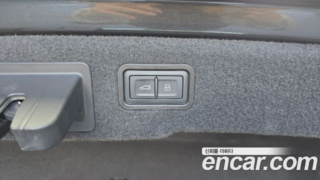 Audi A8 (D5) 50 TDI Quattro LWB 2021 — фото 30