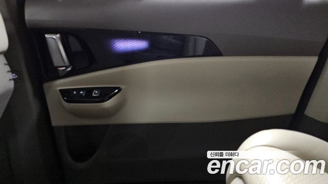 Kia Carnival (IV) Diesel 7-Seater Hi-Limousine Signature 2023 — фото 25