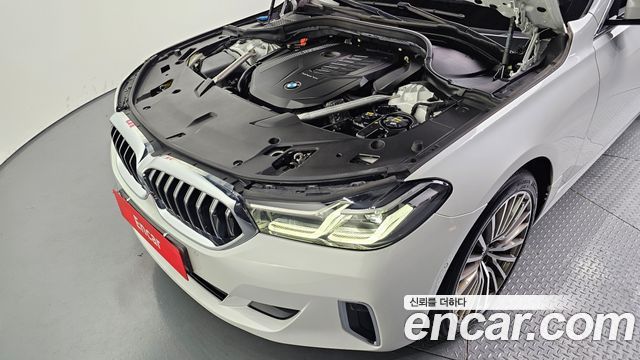 BMW 6 Series GT (G32) 640i xDrive Luxury 2021 — фото 6