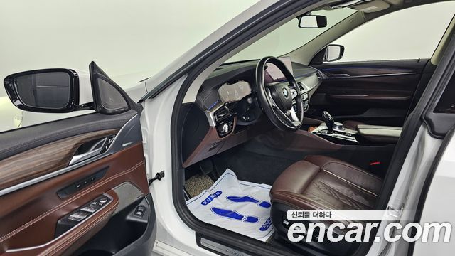 BMW 6 Series GT (G32) 640i xDrive Luxury 2021 — фото 10