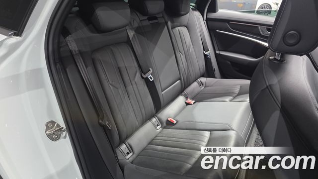 Audi A6 (C8) 40 TDI Quattro Premium 2021 — фото 11