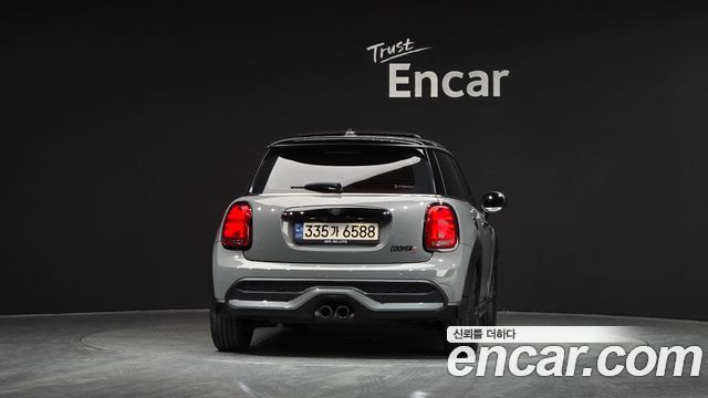 MINI Cooper S Classic Third Generation 2022 — фото 4