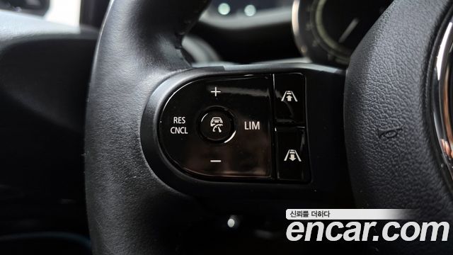 MINI Cooper S Classic Third Generation 2022 — фото 17