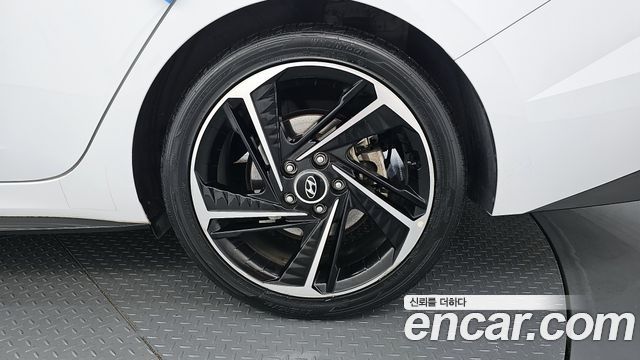 Hyundai Avante (CN7) 1.6 Turbo N Line Inspiration 2021 — фото 21