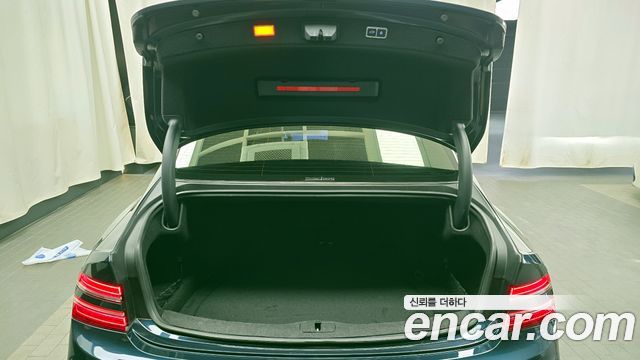 Genesis G80 (RG3) Gasoline 2.5 Turbo AWD 2025 — фото 20