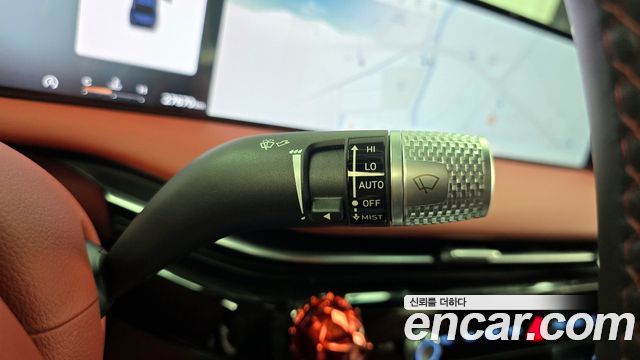 Genesis G80 (RG3) Gasoline 2.5 Turbo AWD 2025 — фото 28