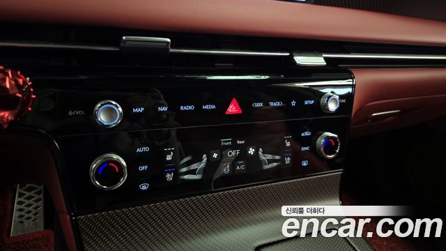 Genesis G80 (RG3) Gasoline 2.5 Turbo AWD 2025 — фото 33