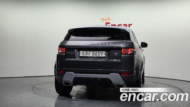 Land Rover Range Rover Evoque 2.2 SD4 Dynamic 2015 — фото 4