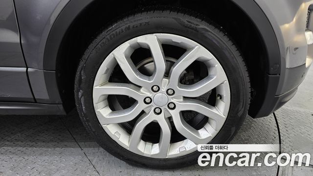 Land Rover Range Rover Evoque 2.2 SD4 Dynamic 2015 — фото 5