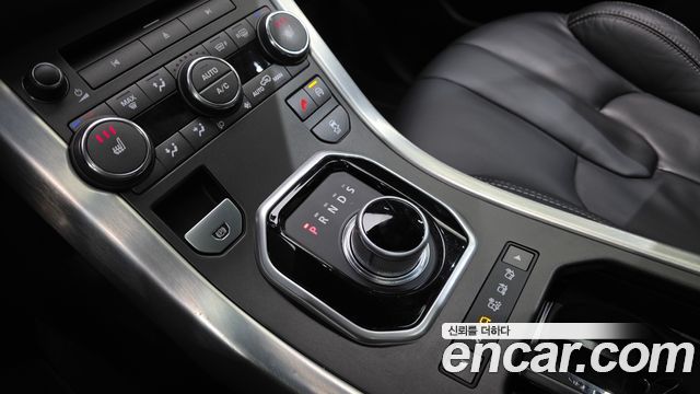 Land Rover Range Rover Evoque 2.2 SD4 Dynamic 2015 — фото 9