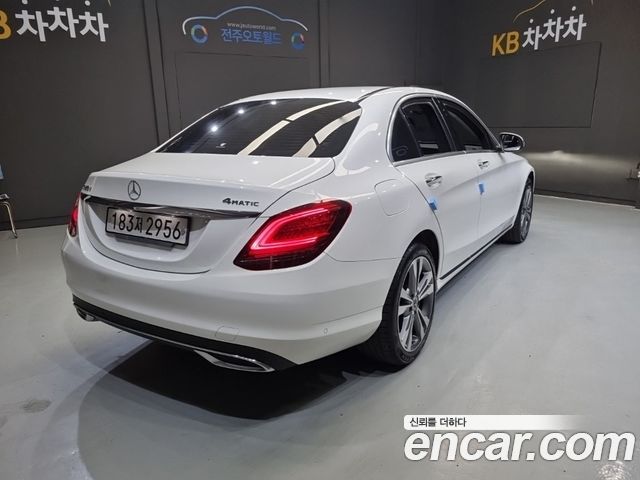 Mercedes-Benz C-Class (W205) C220 d 4MATIC 2020 — фото 6