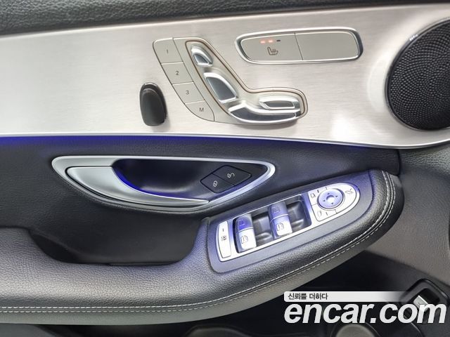 Mercedes-Benz C-Class (W205) C220 d 4MATIC 2020 — фото 18