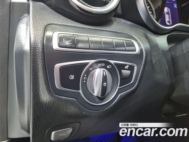 Mercedes-Benz C-Class (W205) C220 d 4MATIC 2020 — фото 19