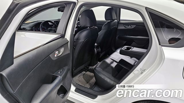 Kia K3 Standard 2021 — фото 11