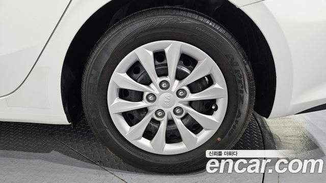 Kia K3 Standard 2021 — фото 21