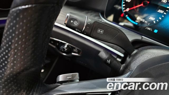 Mercedes-Benz E-Class (W213) E220d 4MATIC AMG Line 2021 — фото 17