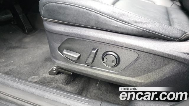 Kia Sportage (V) Diesel 2.0 2WD Prestige 2023 — фото 18