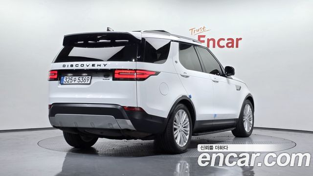 Land Rover Discovery 5 3.0 SD6 HSE Luxury 2020 — фото 2