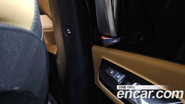 Kia Carnival (IV) Gasoline 7-Seater Signature 2021 — фото 19