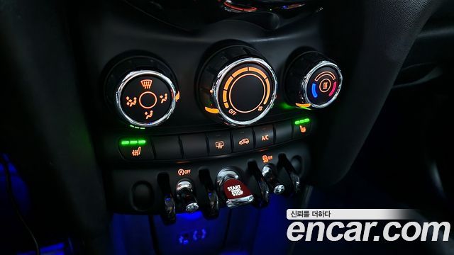 MINI Cooper D 5Door Standard 3rd 2017 — фото 13