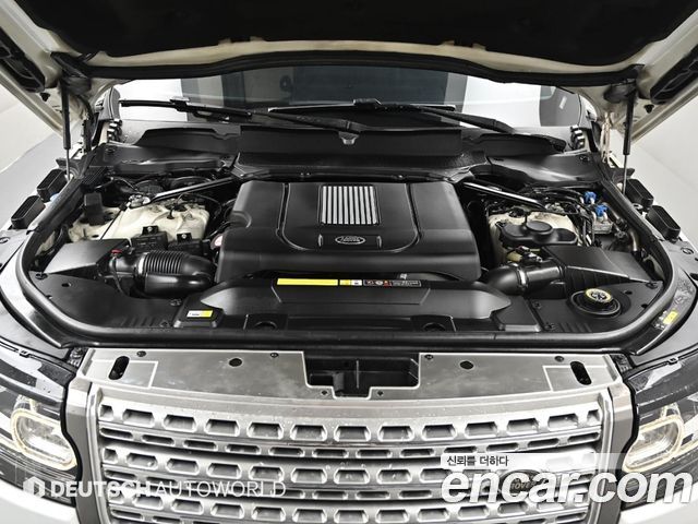 Land Rover Range Rover (IV) 4.4 SDV8 AB LWB DIESEL 2017 — фото 6