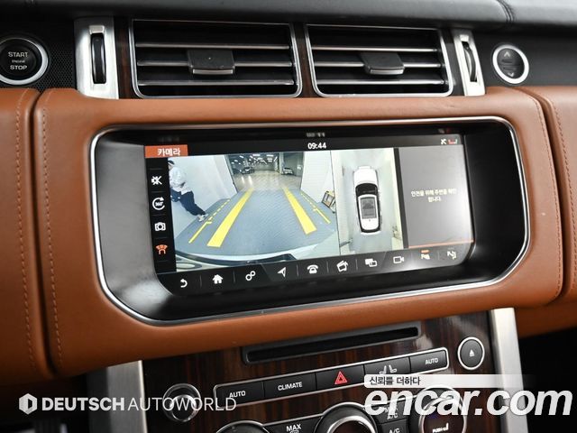 Land Rover Range Rover (IV) 4.4 SDV8 AB LWB DIESEL 2017 — фото 19