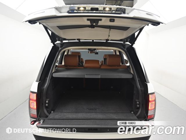 Land Rover Range Rover (IV) 4.4 SDV8 AB LWB DIESEL 2017 — фото 23