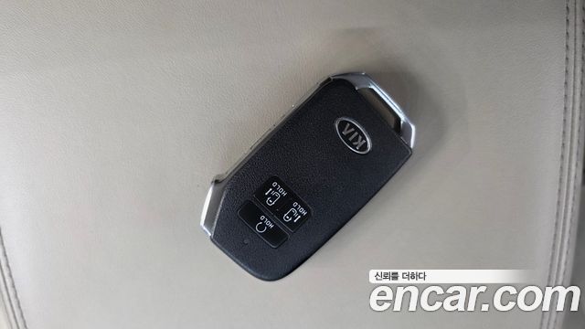 Kia Carnival (IV) Diesel 9-Seater Prestige 2021 — фото 31