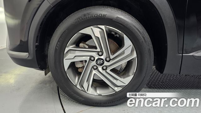 Hyundai Santa Fe Diesel 2.2 4WD Exclusive 2023 — фото 5