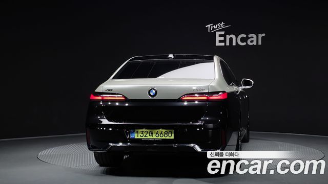 BMW 7 Series (G70) 740d xDrive M Sport 2025 — фото 4
