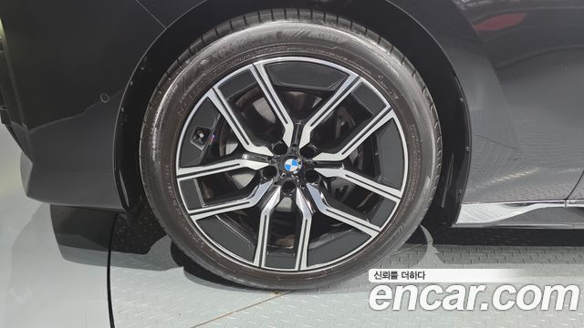 BMW 7 Series (G70) 740d xDrive M Sport 2025 — фото 5