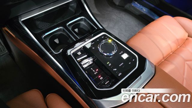 BMW 7 Series (G70) 740d xDrive M Sport 2025 — фото 9