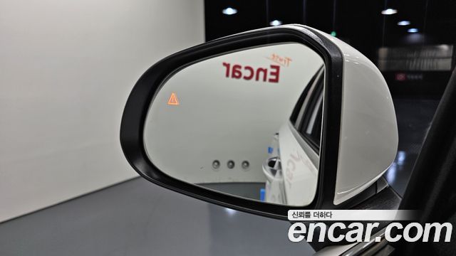 Hyundai Santa Fe Diesel 2.2 2WD Prestige 2021 — фото 17