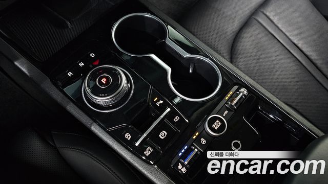 Kia K5 (III) 2.0 Noblesse 2024 — фото 9