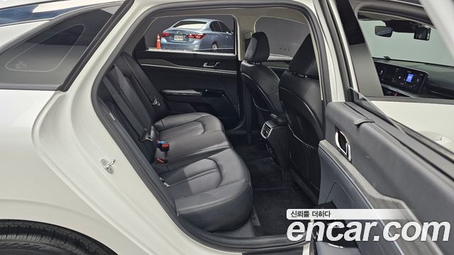 Kia K5 (III) 2.0 Noblesse 2024 — фото 11