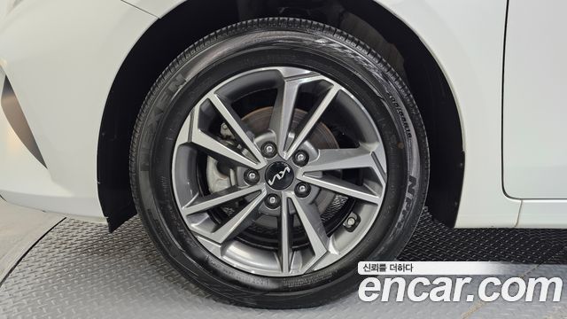 Kia K3 (II) 1.6 Prestige 2024 — фото 5