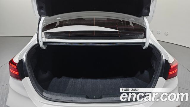 Kia K3 (II) 1.6 Prestige 2024 — фото 16