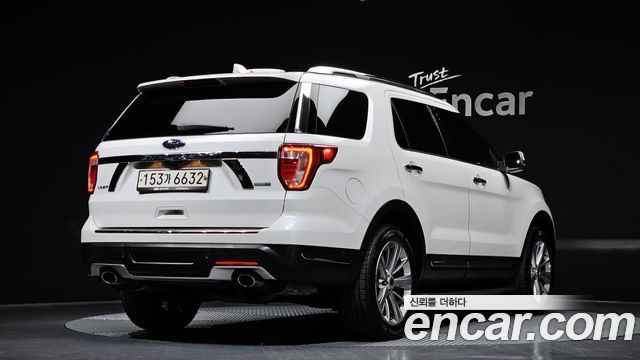Ford Explorer 2.3 Limited 4WD 5th 2018 — фото 2