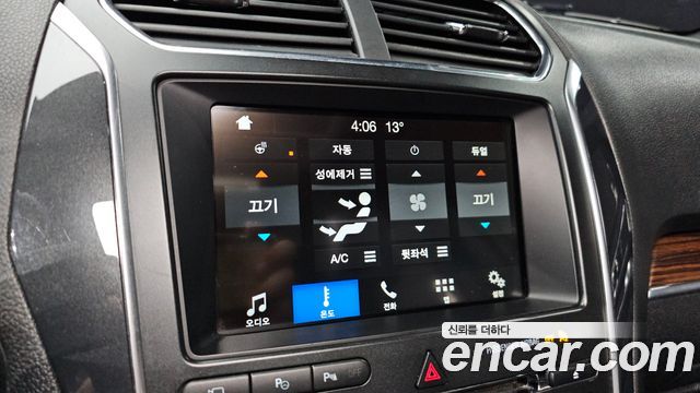 Ford Explorer 2.3 Limited 4WD 5th 2018 — фото 30