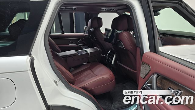 Land Rover Range Rover (V) P550E AB 2025 — фото 11