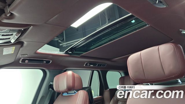 Land Rover Range Rover (V) P550E AB 2025 — фото 19