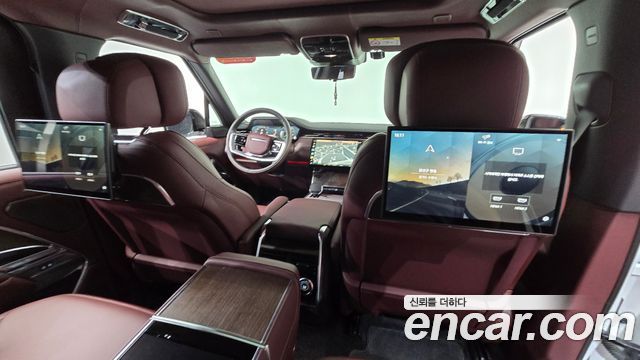 Land Rover Range Rover (V) P550E AB 2025 — фото 30