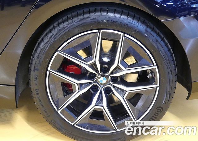 BMW 5 Series (G60) 520i Special Edition 2025 — фото 5