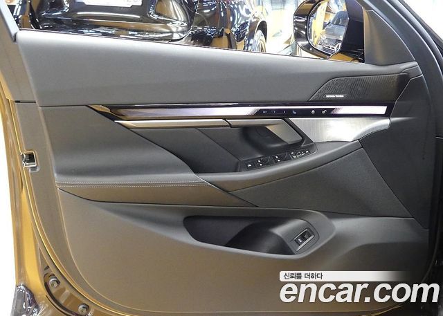 BMW 5 Series (G60) 520i Special Edition 2025 — фото 15
