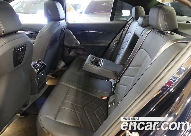 BMW 5 Series (G60) 520i Special Edition 2025 — фото 21