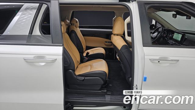 Kia Carnival (IV) Diesel 9-Seater Prestige 2023 — фото 11