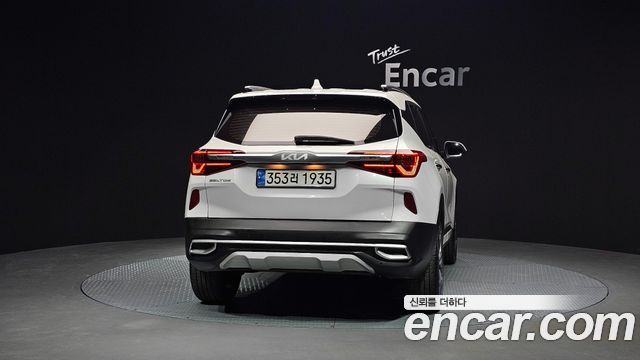 Kia Seltos Gasoline 1.6 Turbo 2WD Signature 2022 — фото 4